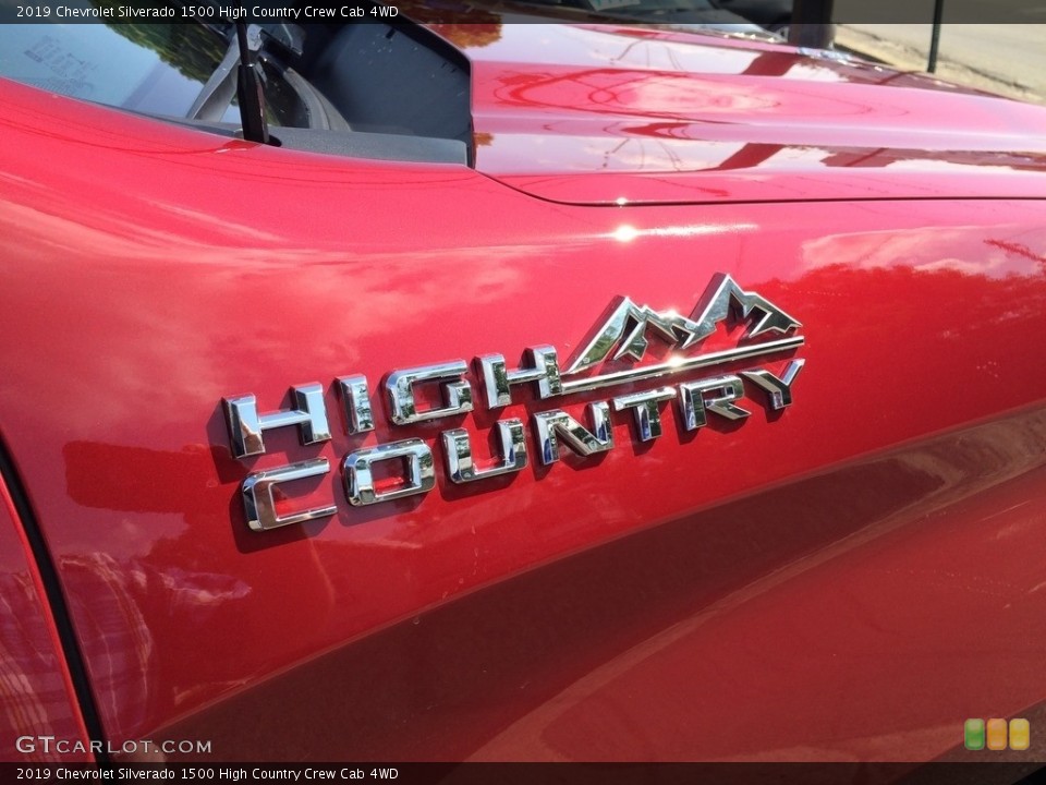 2019 Chevrolet Silverado 1500 Custom Badge and Logo Photo #129113370