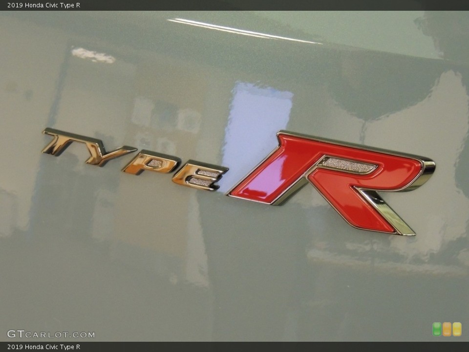 2019 Honda Civic Custom Badge and Logo Photo #131209856