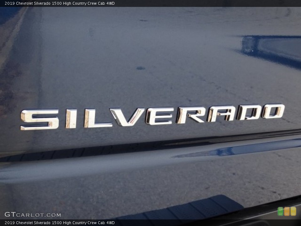 2019 Chevrolet Silverado 1500 Custom Badge and Logo Photo #131898878