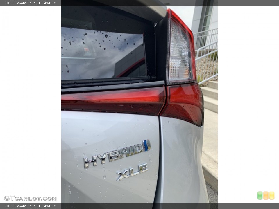 2019 Toyota Prius Badges and Logos