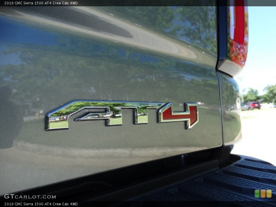 2019 GMC Sierra 1500 Custom Badge and Logo Photo #133877225