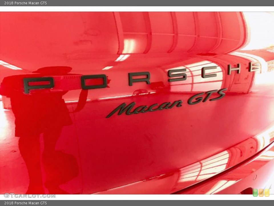 2018 Porsche Macan Custom Badge and Logo Photo #135988433