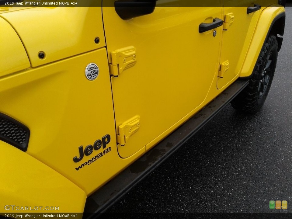 2019 Jeep Wrangler Unlimited Badges and Logos