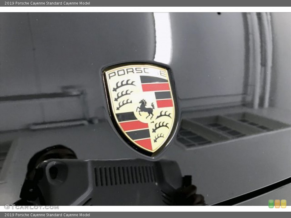 2019 Porsche Cayenne Custom Badge and Logo Photo #136319154