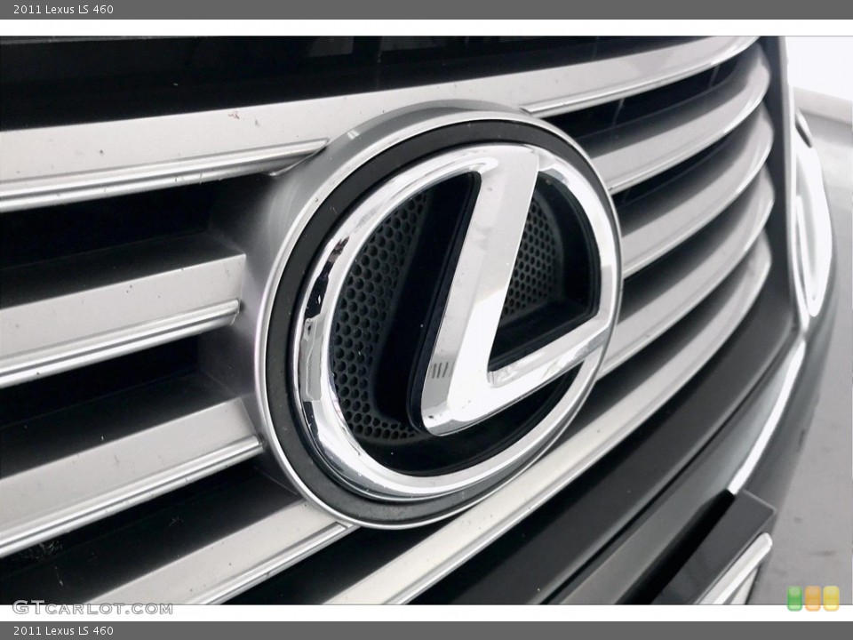 2011 Lexus LS Badges and Logos