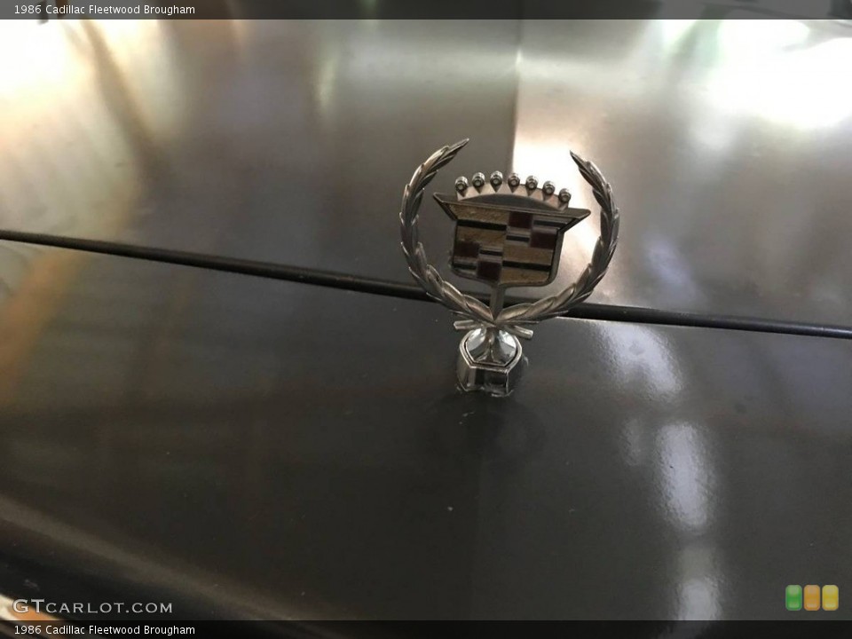 1986 Cadillac Fleetwood Custom Badge and Logo Photo #138638382