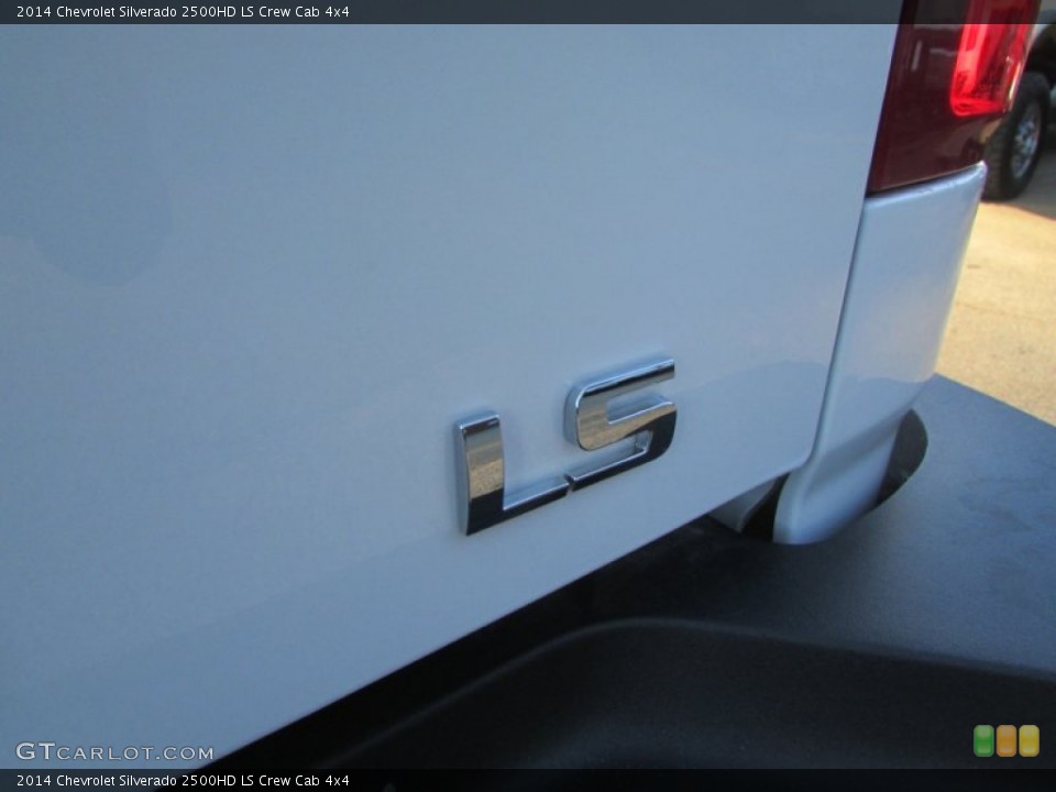 2014 Chevrolet Silverado 2500HD Badges and Logos