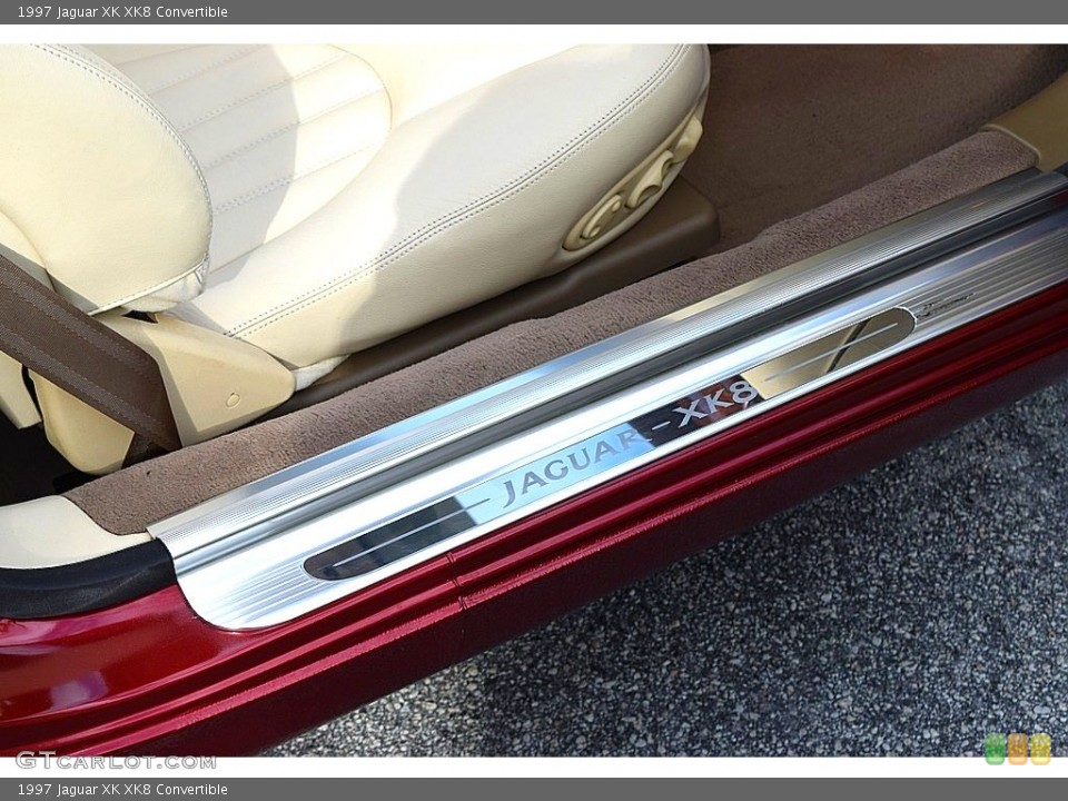 1997 Jaguar XK Badges and Logos