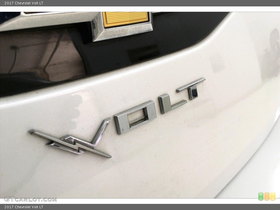 2017 Chevrolet Volt Badges and Logos