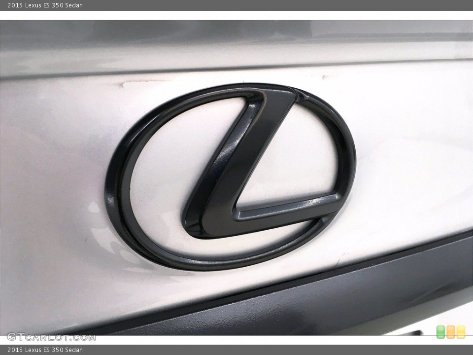 2015 Lexus ES Custom Badge and Logo Photo #139226001