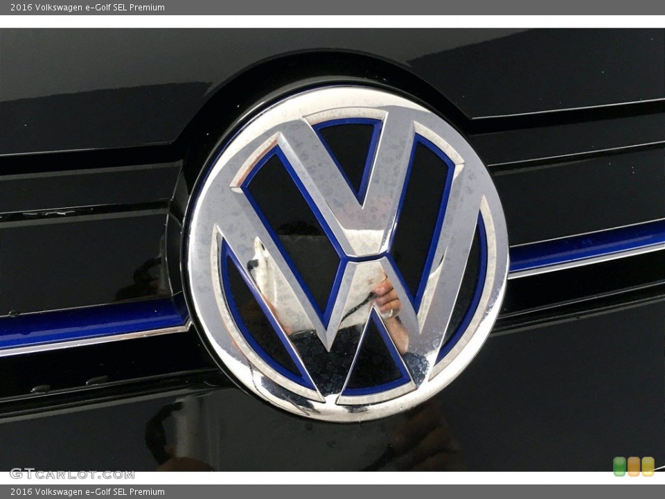 2016 Volkswagen e-Golf Custom Badge and Logo Photo #139501600