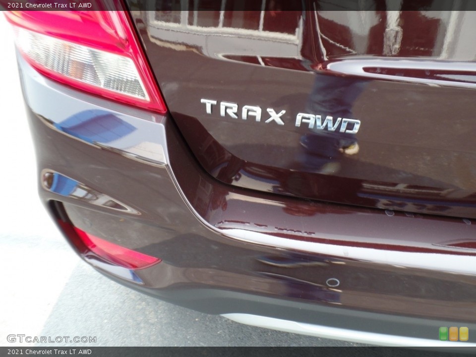 2021 Chevrolet Trax Badges and Logos