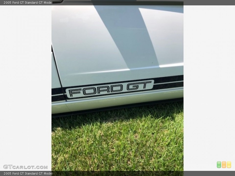 2005 Ford GT Badges and Logos