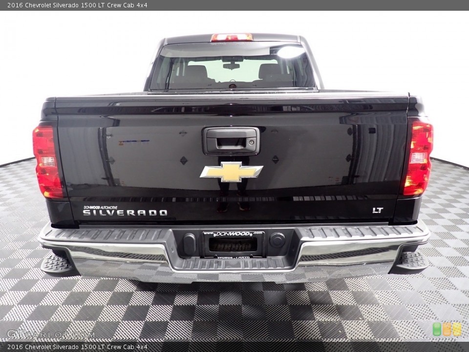 2016 Chevrolet Silverado 1500 Custom Badge and Logo Photo #139624741