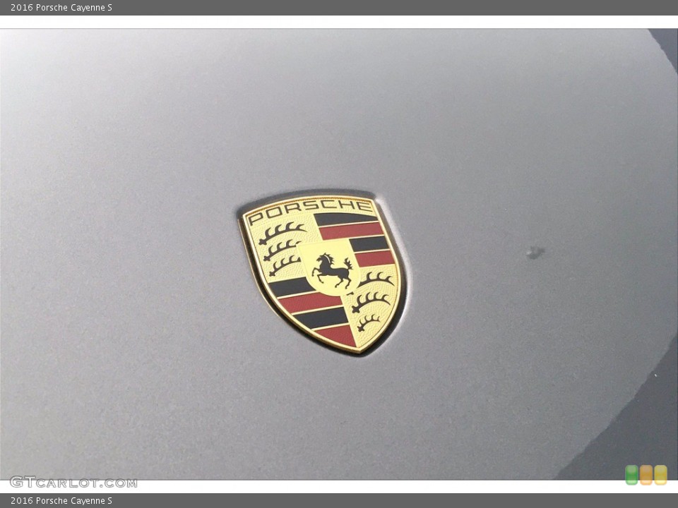 2016 Porsche Cayenne Custom Badge and Logo Photo #139664383