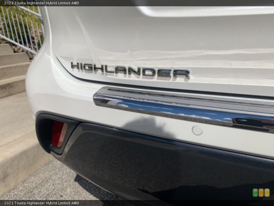 2021 Toyota Highlander Custom Badge and Logo Photo #139723497