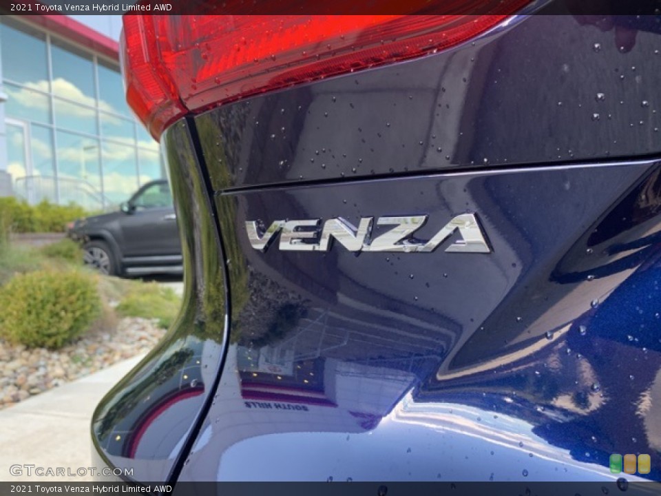 2021 Toyota Venza Custom Badge and Logo Photo #139797799