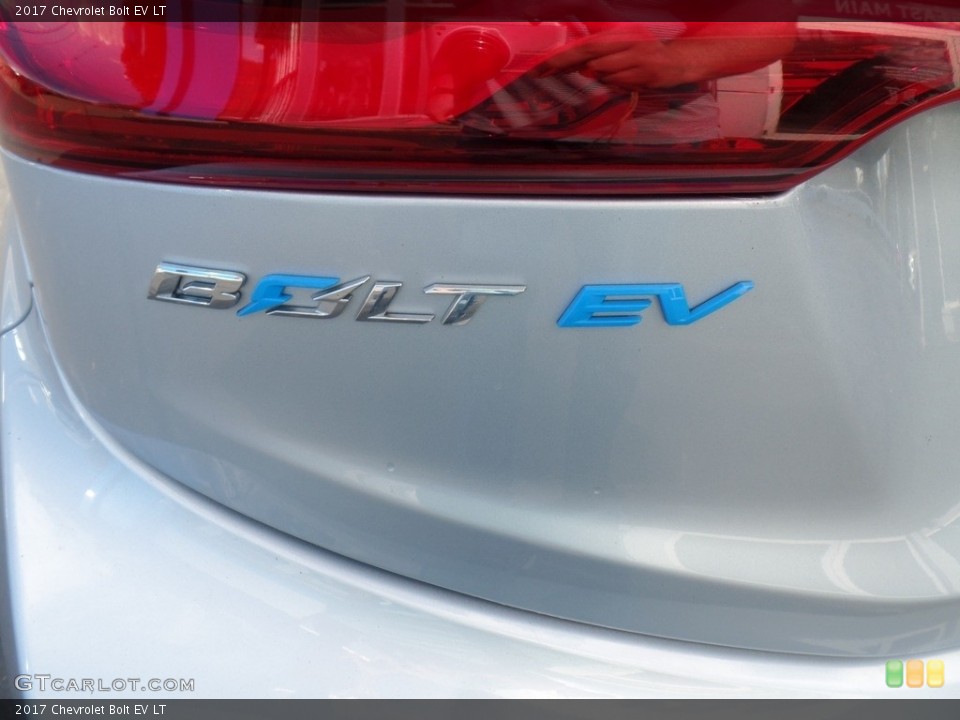 2017 Chevrolet Bolt EV Badges and Logos