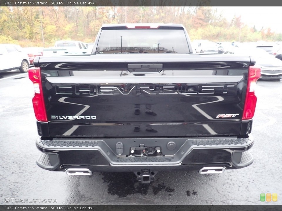 2021 Chevrolet Silverado 1500 Custom Badge and Logo Photo #140000990