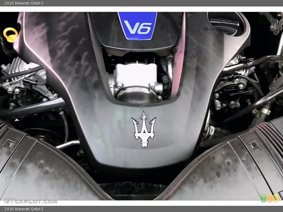 2016 Maserati Ghibli Badges and Logos