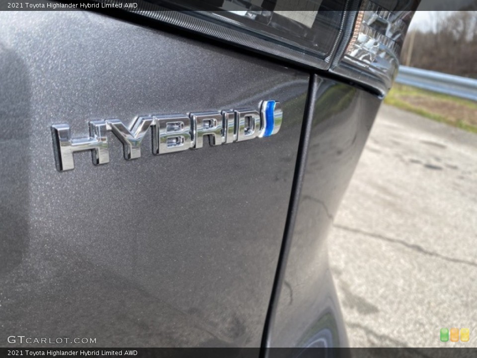 2021 Toyota Highlander Custom Badge and Logo Photo #140542848