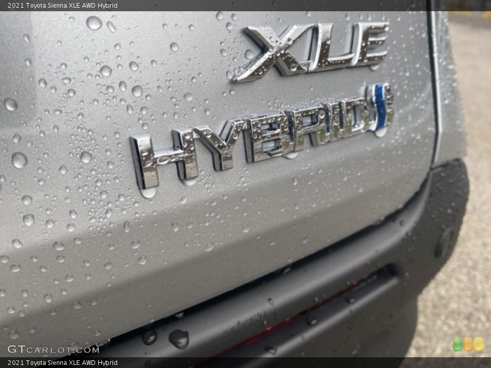2021 Toyota Sienna Custom Badge and Logo Photo #140701756