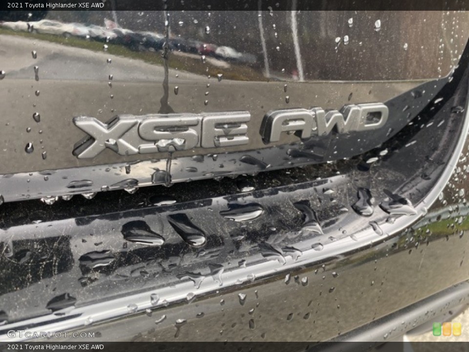 2021 Toyota Highlander Custom Badge and Logo Photo #140703158