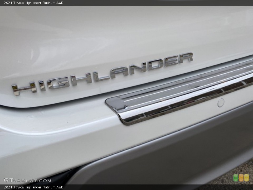 2021 Toyota Highlander Custom Badge and Logo Photo #140737683