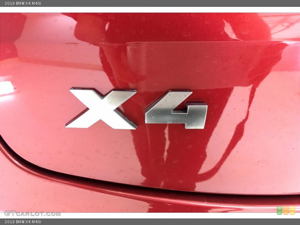 2019 BMW X4 Badges and Logos