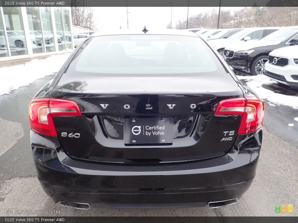 2015 Volvo S60 Badges and Logos