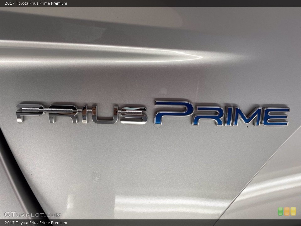 2017 Toyota Prius Prime Badges and Logos