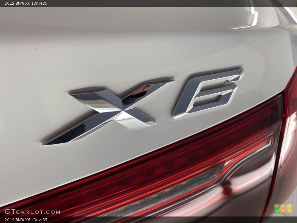 2019 BMW X6 Badges and Logos
