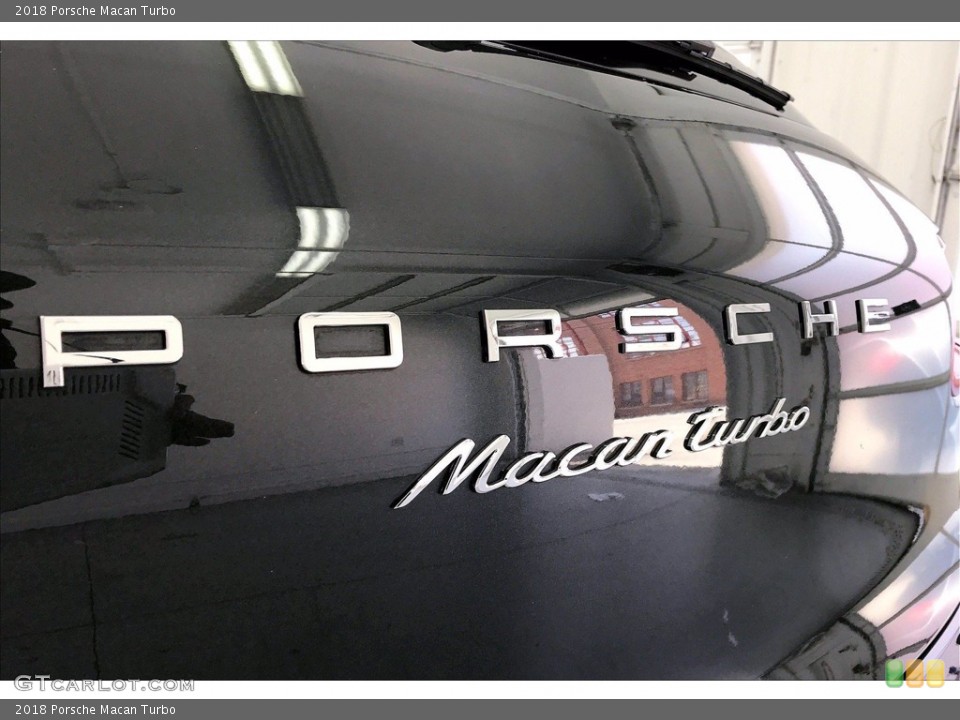 2018 Porsche Macan Custom Badge and Logo Photo #141881119