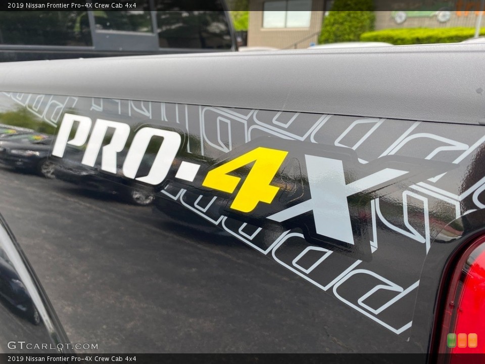 2019 Nissan Frontier Custom Badge and Logo Photo #141939498