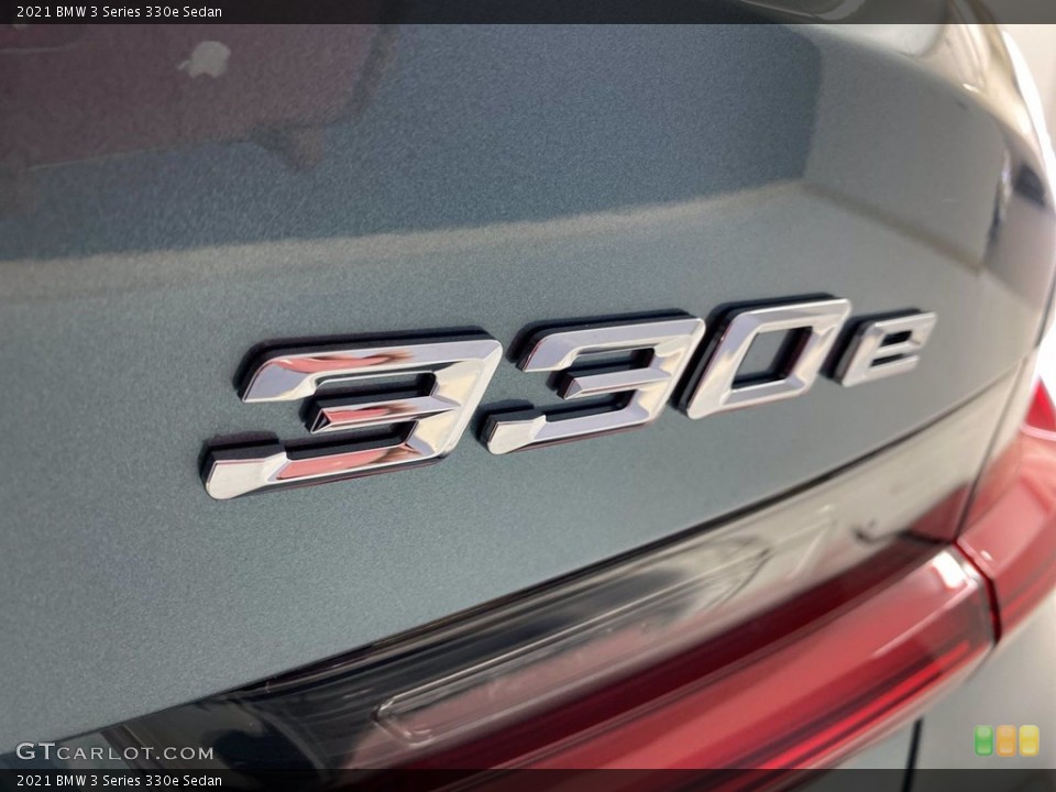 2021 BMW 3 Series Badges and Logos