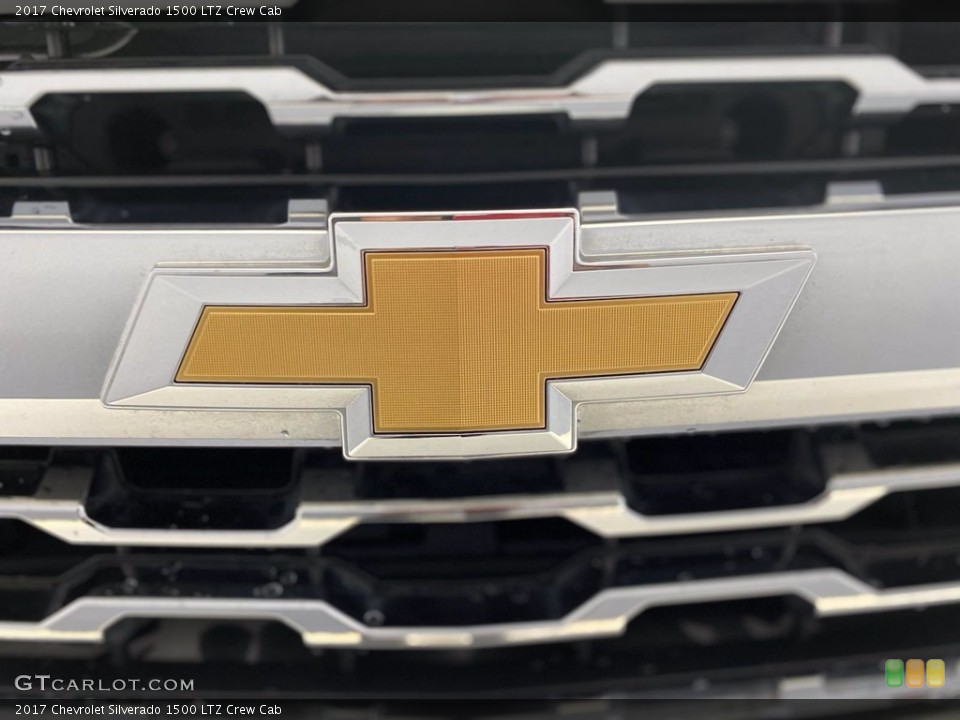 2017 Chevrolet Silverado 1500 Custom Badge and Logo Photo #141975462