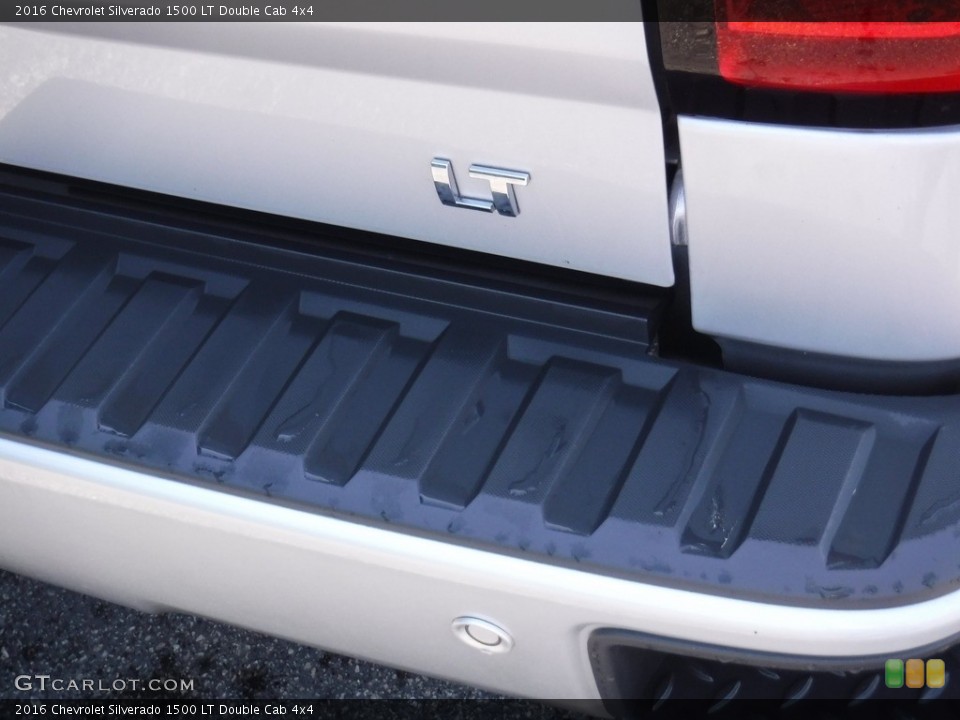 2016 Chevrolet Silverado 1500 Custom Badge and Logo Photo #141995028