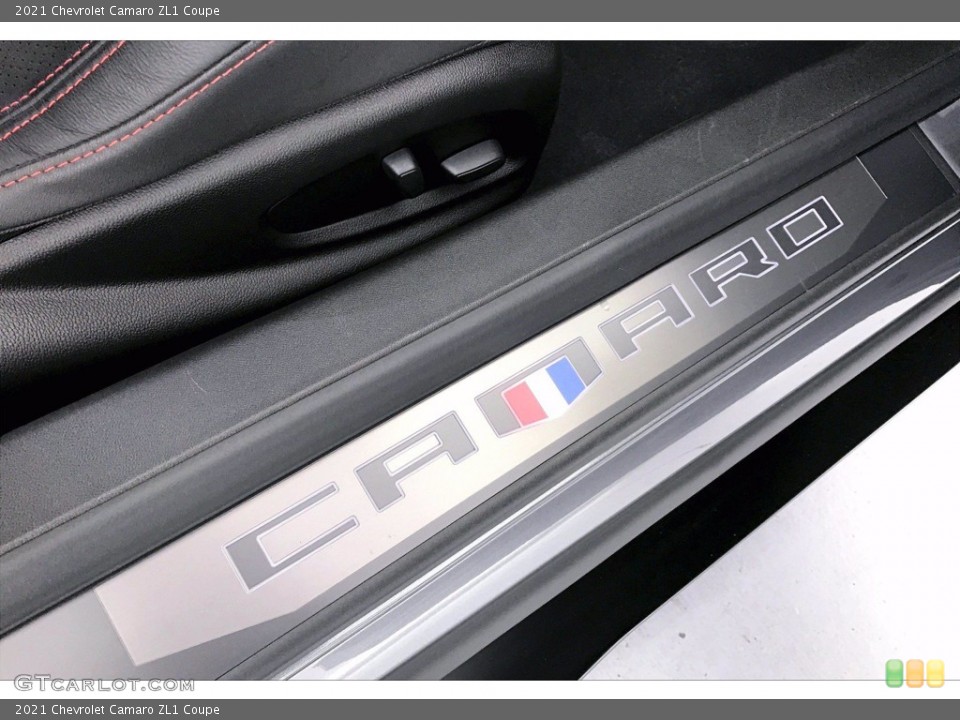 2021 Chevrolet Camaro Custom Badge and Logo Photo #142032181