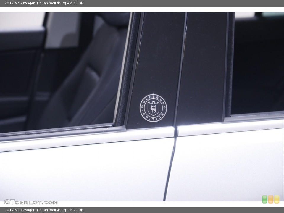 2017 Volkswagen Tiguan Badges and Logos