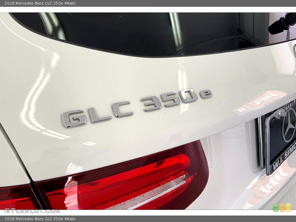 2018 Mercedes-Benz GLC Badges and Logos