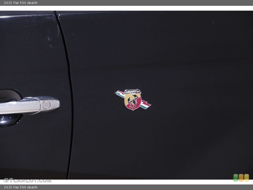 2015 Fiat 500 Badges and Logos