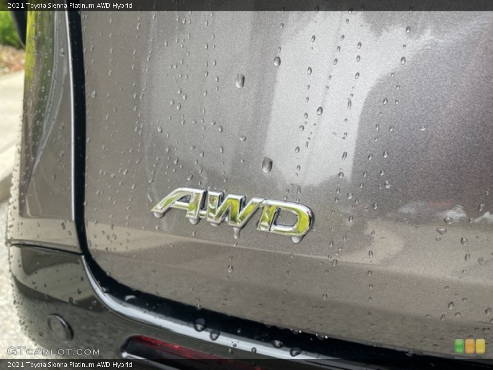 2021 Toyota Sienna Custom Badge and Logo Photo #142429315