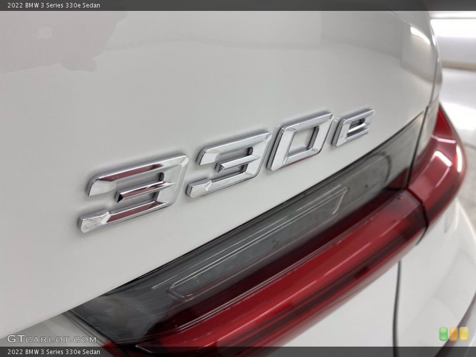 2022 BMW 3 Series Badges and Logos
