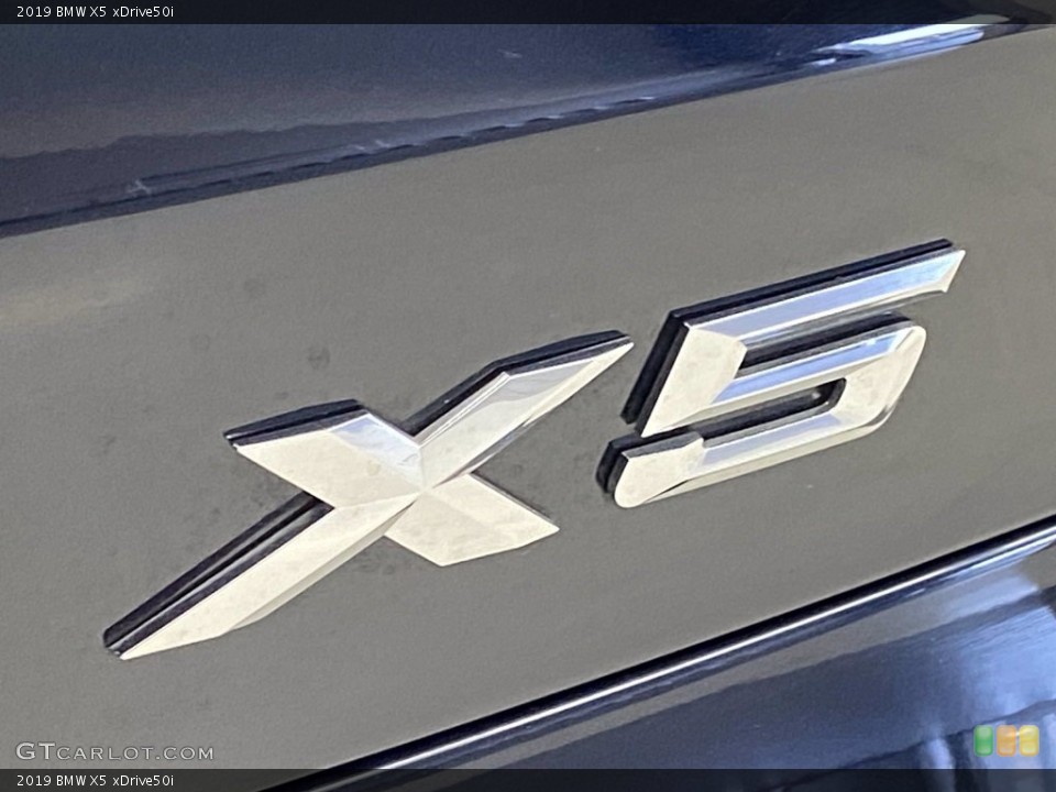 2019 BMW X5 Badges and Logos