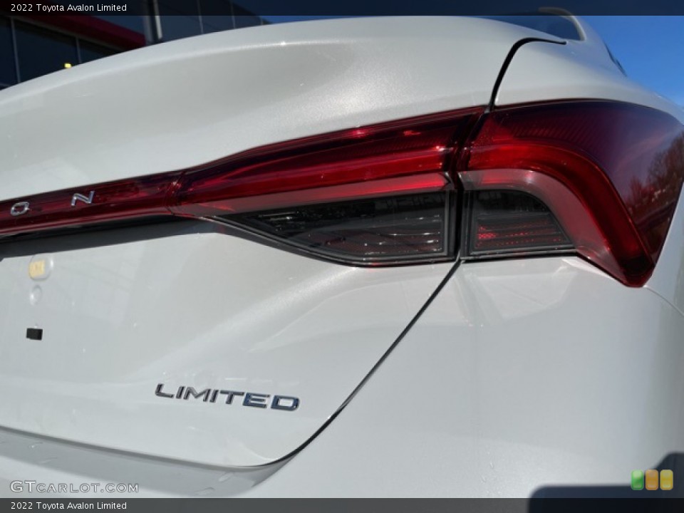 2022 Toyota Avalon Custom Badge and Logo Photo #143515263