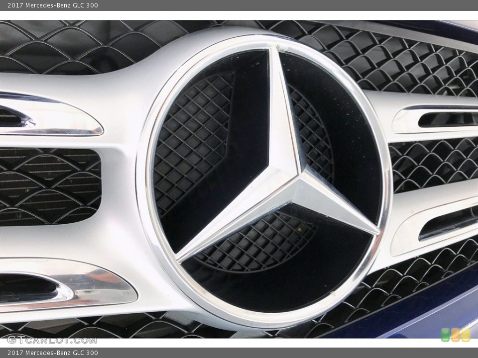 2017 Mercedes-Benz GLC Badges and Logos