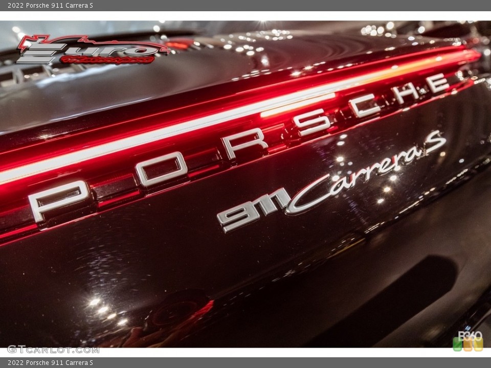 2022 Porsche 911 Badges and Logos