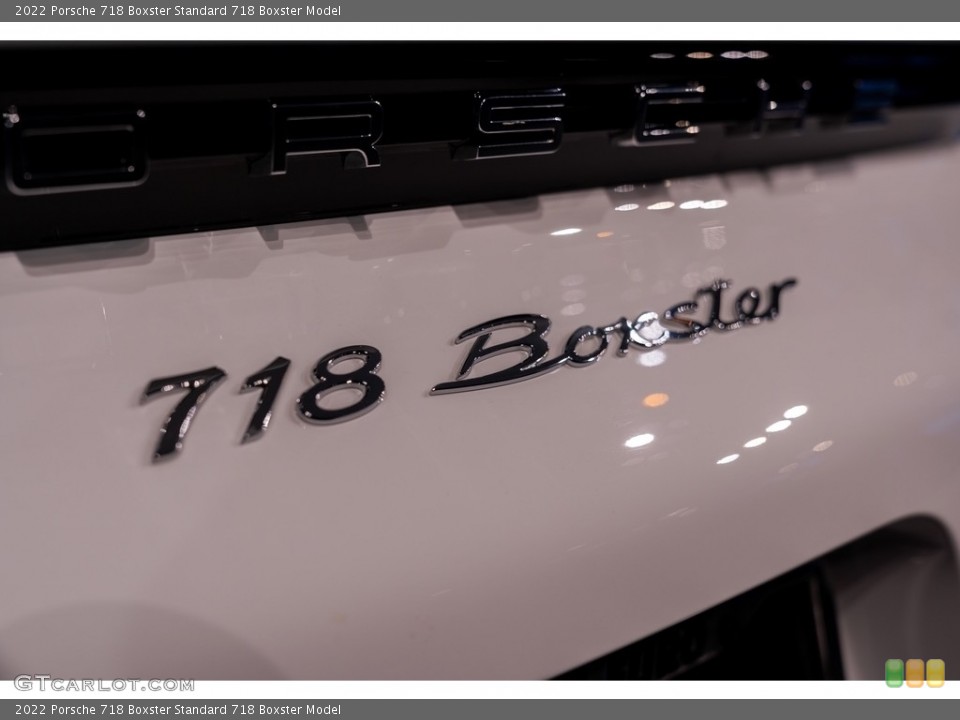 2022 Porsche 718 Boxster Badges and Logos