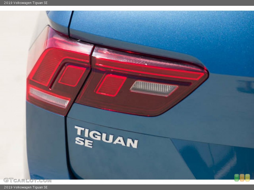 2019 Volkswagen Tiguan Custom Badge and Logo Photo #144369609