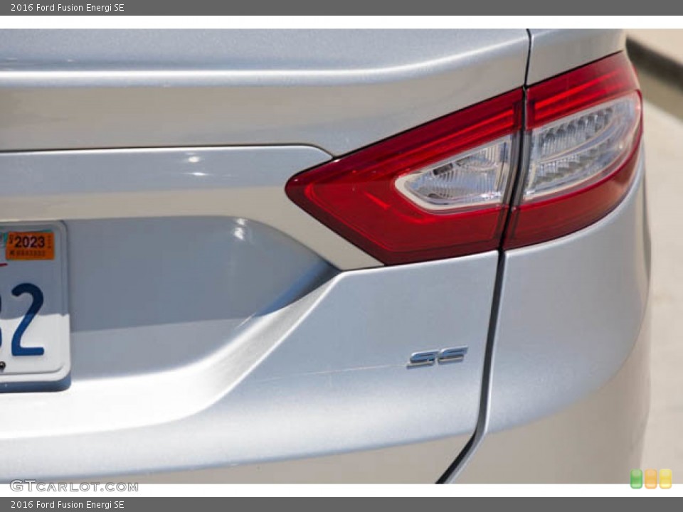 2016 Ford Fusion Badges and Logos